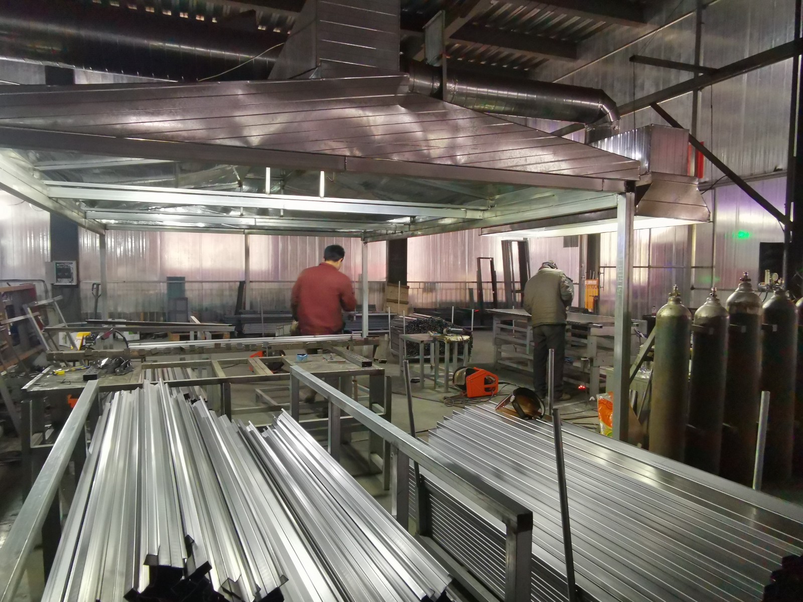 Situation of metal office furniture made in China
